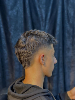 Xhafer Barber Shop, galeria 01